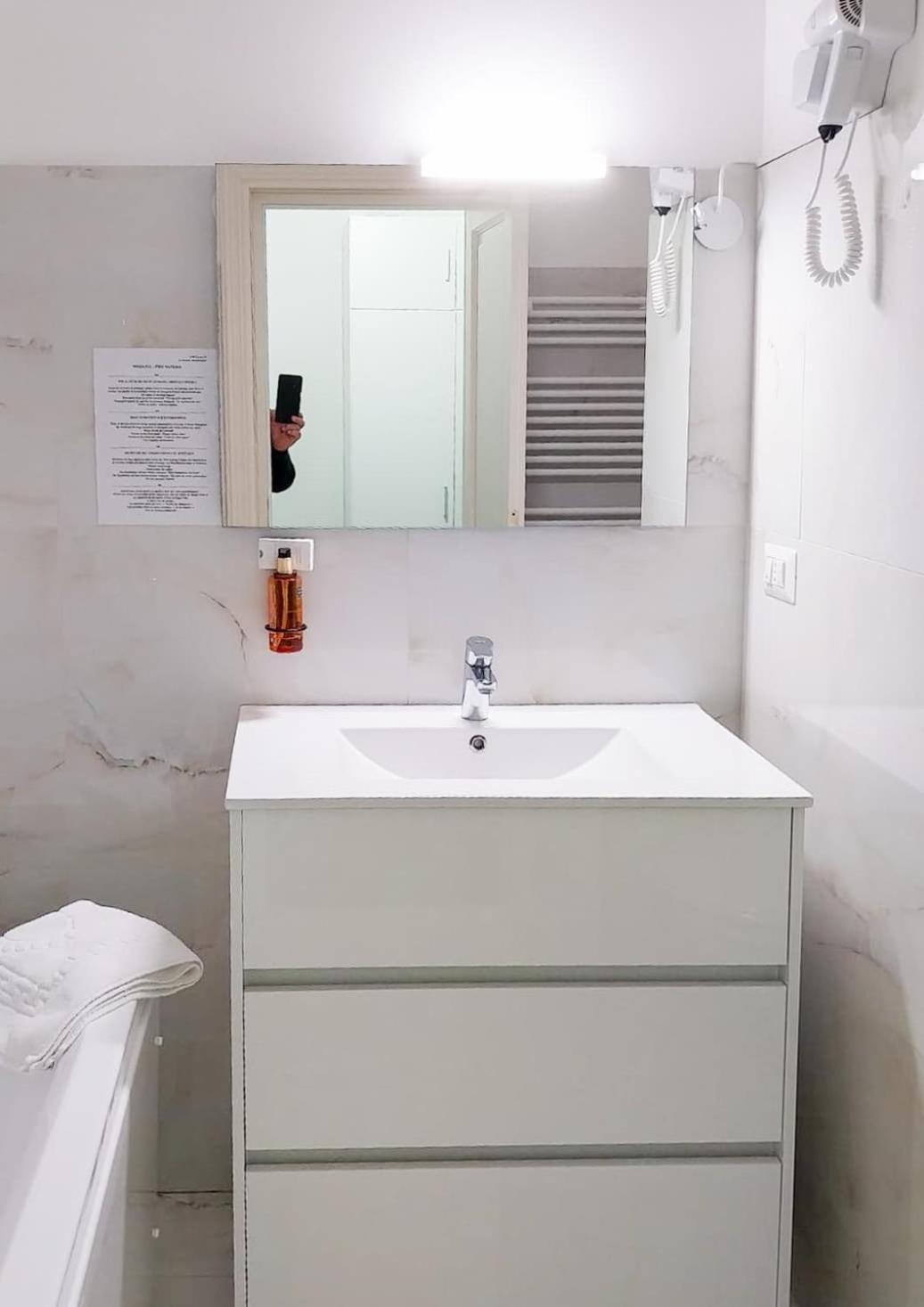 Green Park Boutique Hotel Focşani エクステリア 写真